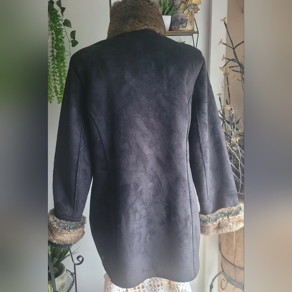 Tower by London Fog Black Faux Suede Coat L - Picture 7 of 9